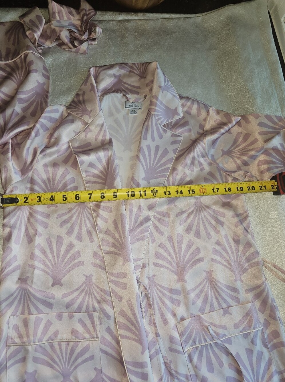 Petite Plume Women's Silk Robe in Blush Tide Sz XS - Picture 9 of 12